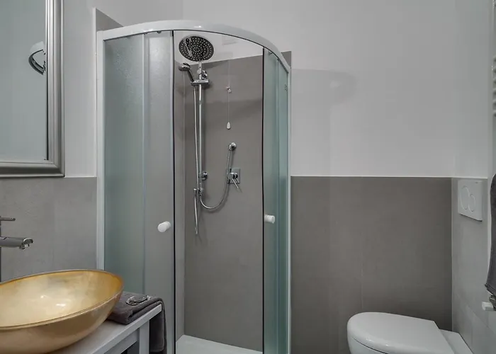 Femasuites בית הארחה 4*